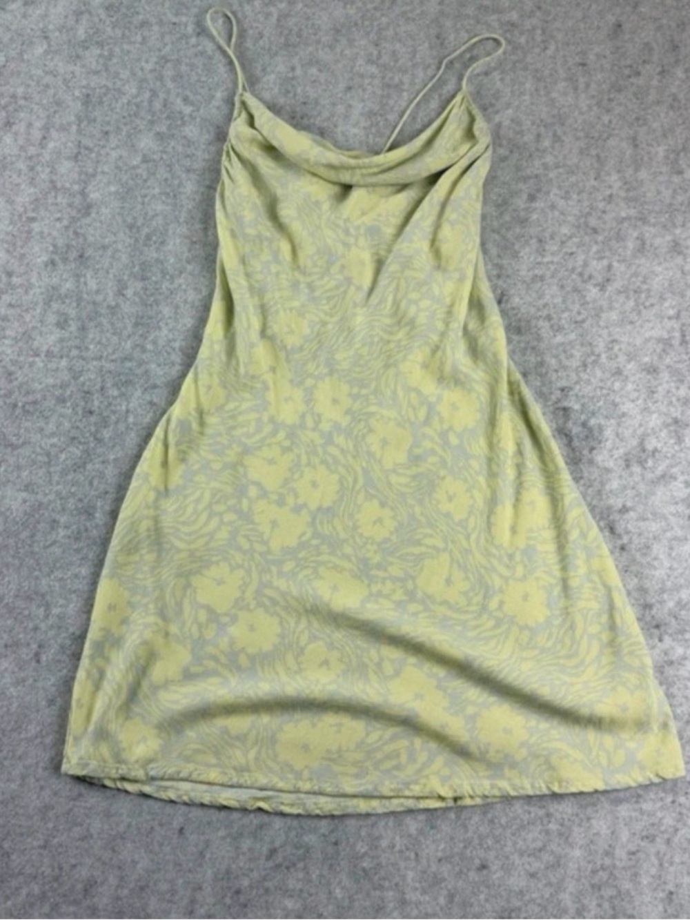 RVCA Women’s Allover Floral Printed Mint Green Backless Strappy Mini Dress Small - Picture 3 of 12